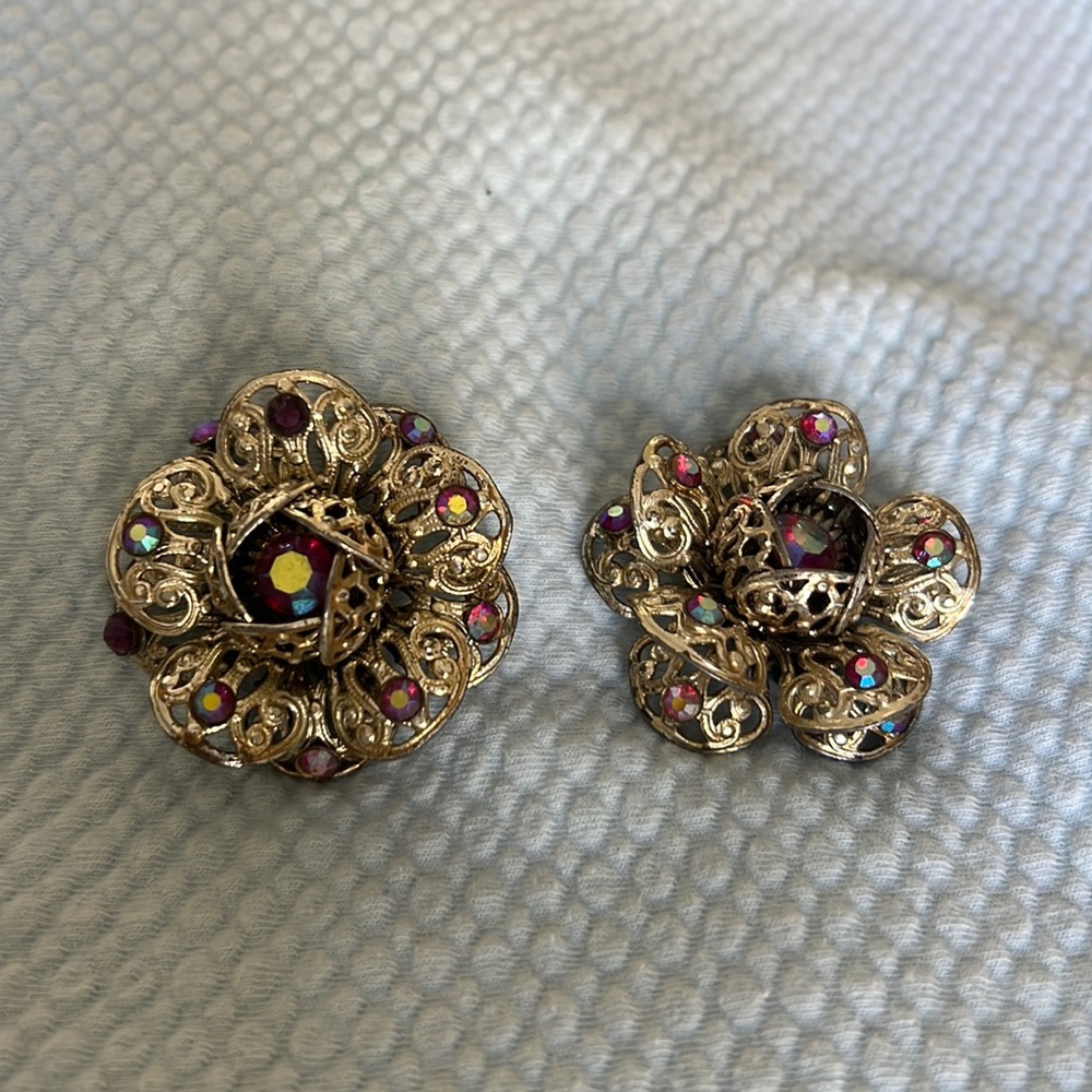 Vintage Sarah Coventry "Fashion Flower" Earrings